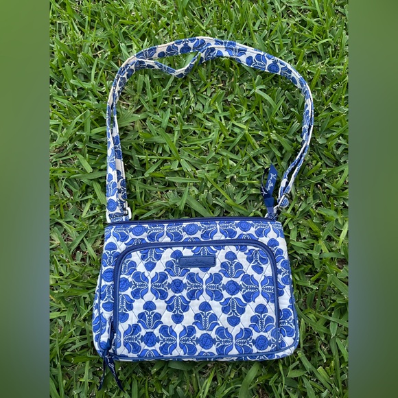 Vera Bradley Handbags - Vera Bradley Blue Floral Crossbody Bag